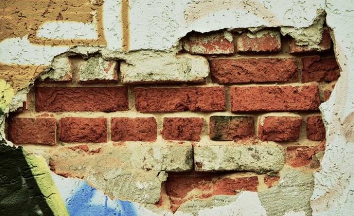 Аварийные дома начнут демонтировать в августе в Перми